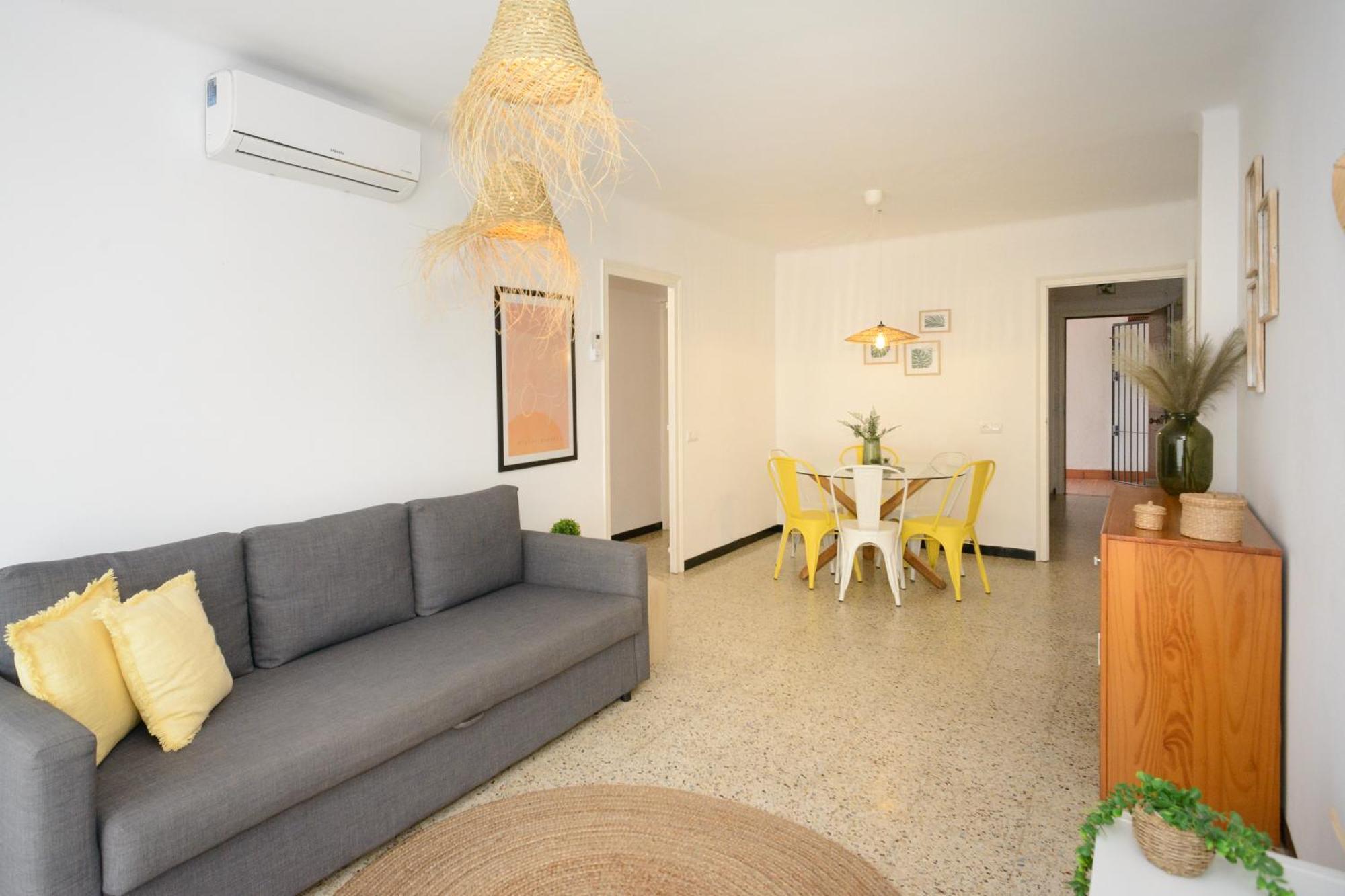 - Nº2 Apartment Empuriabrava