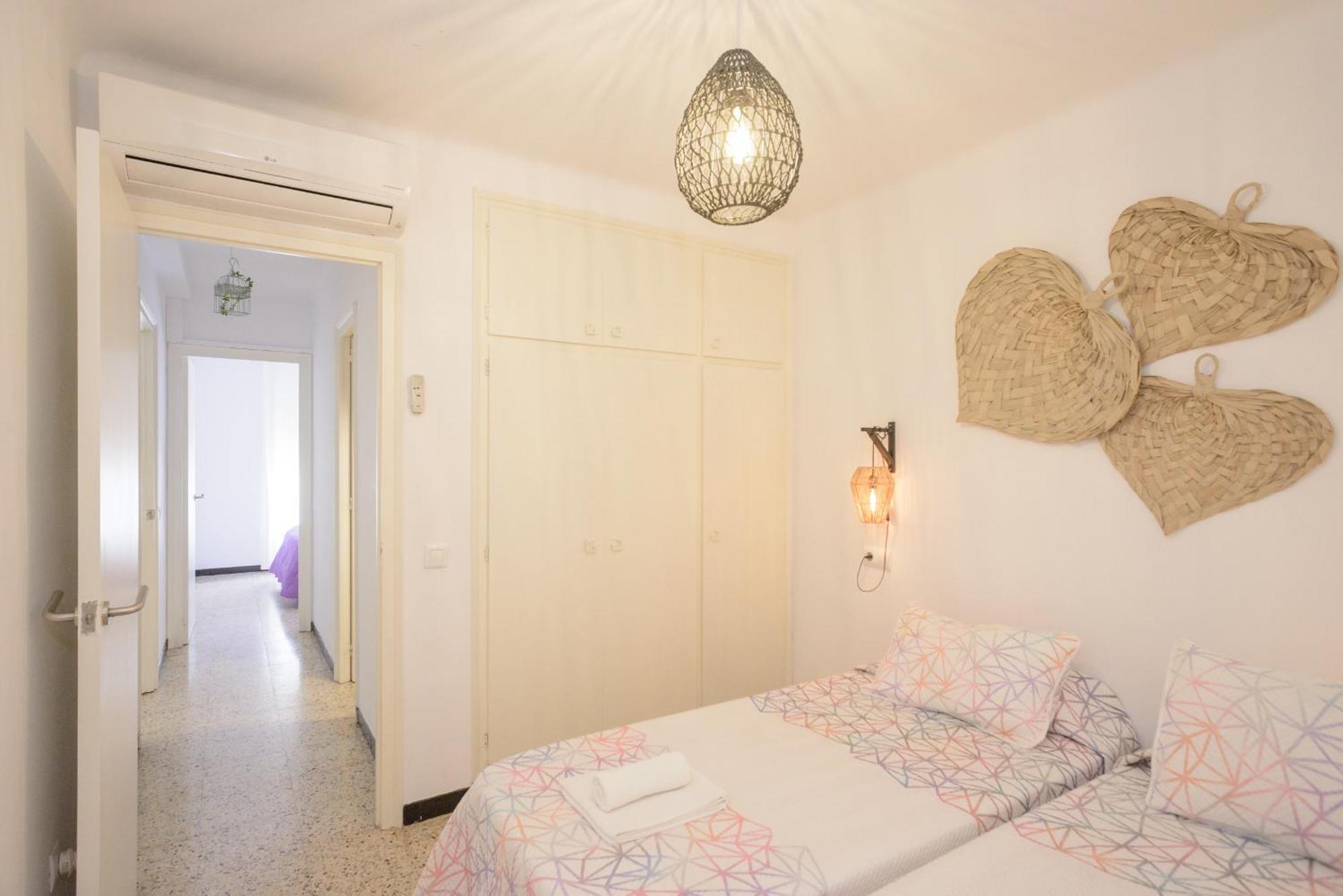 - Nº2 * Empuriabrava